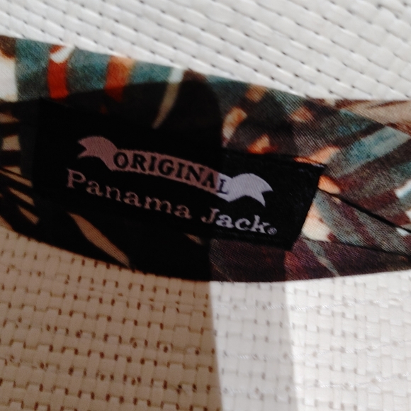 Hat - Picture 2 of 3